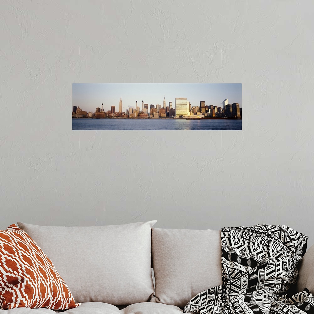 A bohemian room featuring Buildings at the waterfront, Manhattan, New York City, New York State