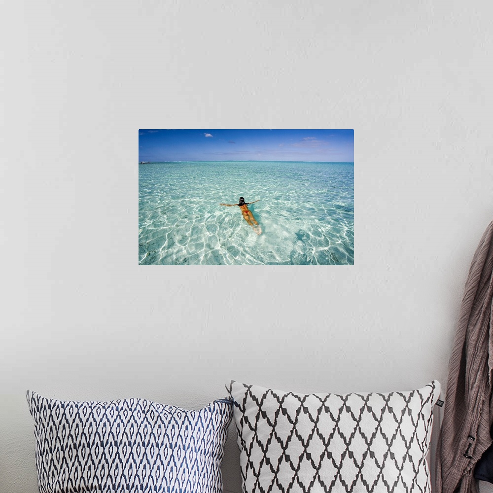 A bohemian room featuring French Polynesia, Tahiti, Bora Bora, Woman Enjoy A Day In The Ocean