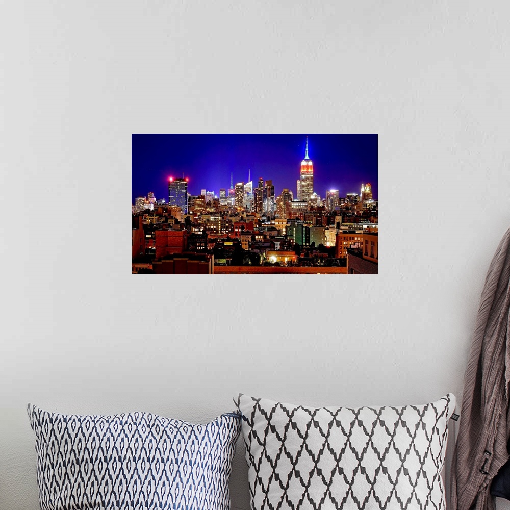 A bohemian room featuring Empire State Building And Manhattan At Night