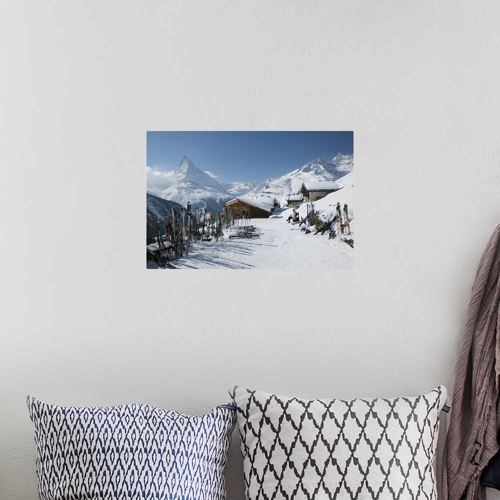 A bohemian room featuring SWITZERLAND-Wallis/Valais-ZERMATT:.Findeln / Winter.Mountain Ski Village