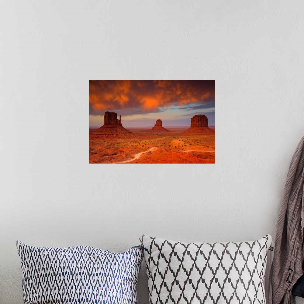 A bohemian room featuring Arizona, Monument Valley, Monument Valley Tribal Park, Sunset on the Buttes