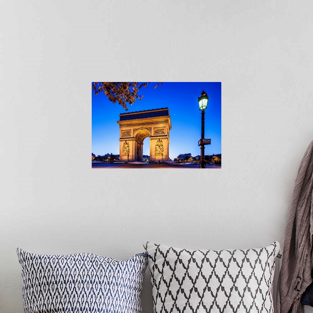 A bohemian room featuring France, Ile-de-France, Paris, Champs Elysees, Arc de Triomphe.