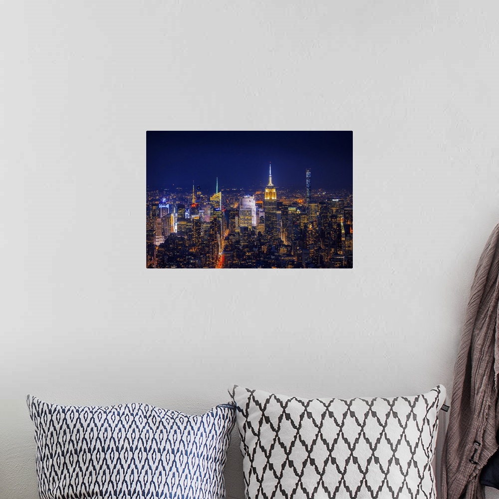 A bohemian room featuring USA, New York City, Manhattan, Midtown, the Freedom Tower observatory deck, one world observatory...