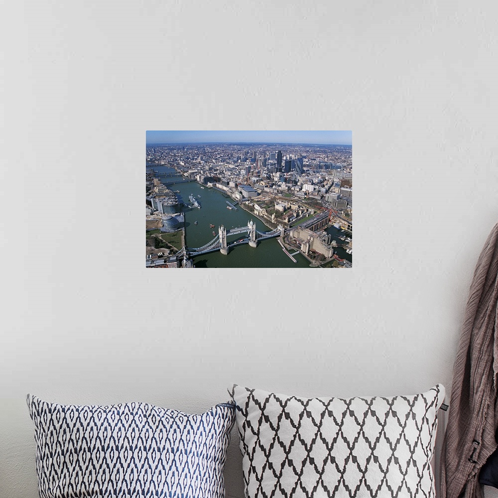 A bohemian room featuring Aerial View of the River Thames and the City of London, United Kingdom