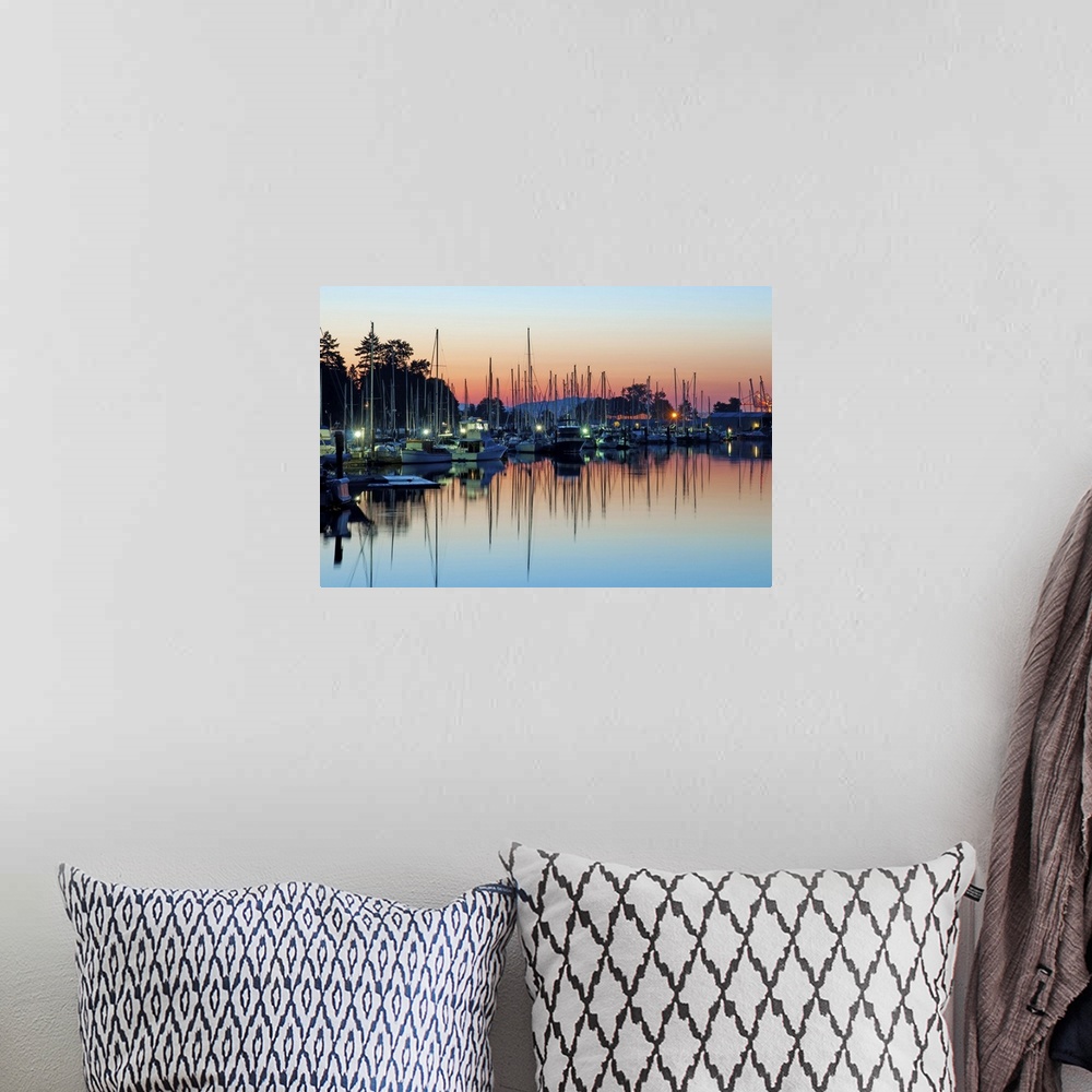 A bohemian room featuring Sailing boats in Coal Harbour near Stanley Park  in Vancouver.
