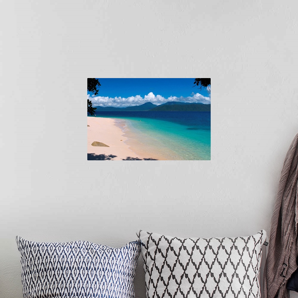 A bohemian room featuring A splendid, unspoiled beach on Fitzroy Island - Queensland - Australia