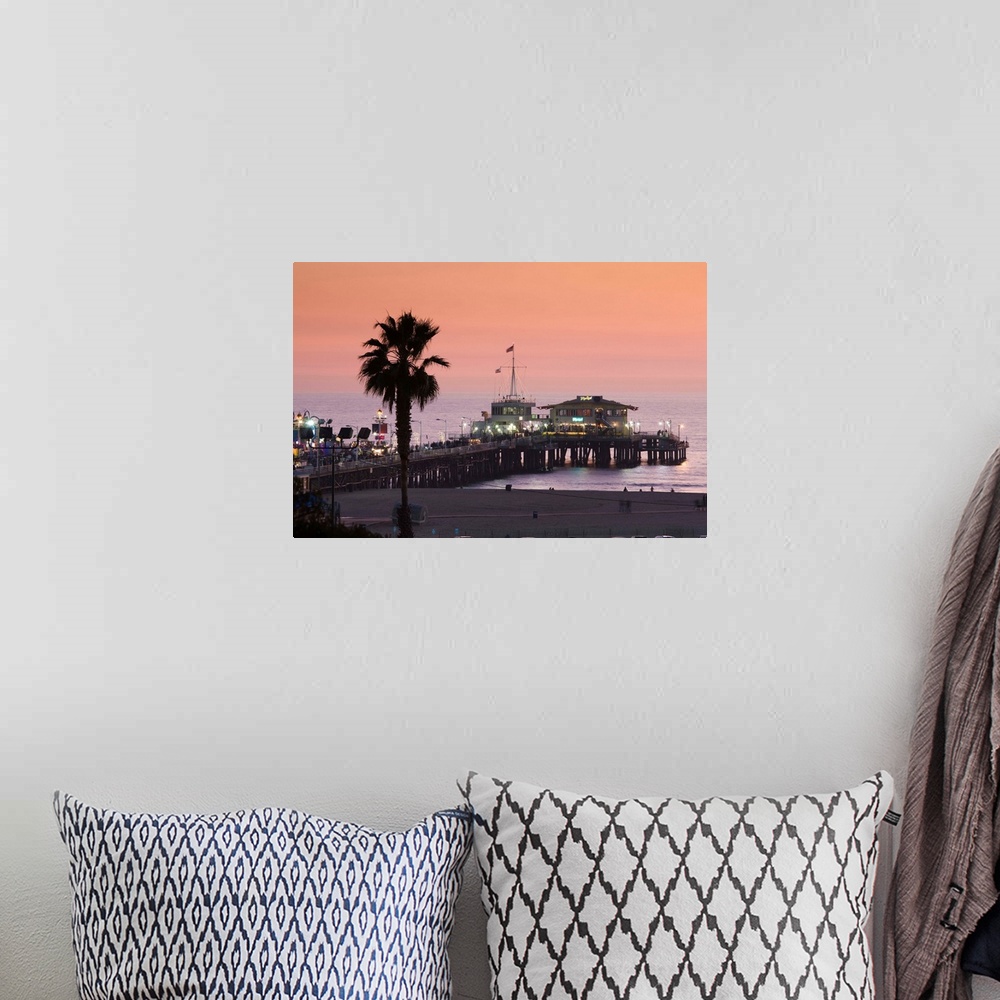 A bohemian room featuring USA, California, Los Angeles, Santa Monica, Santa Monica Pier, dusk