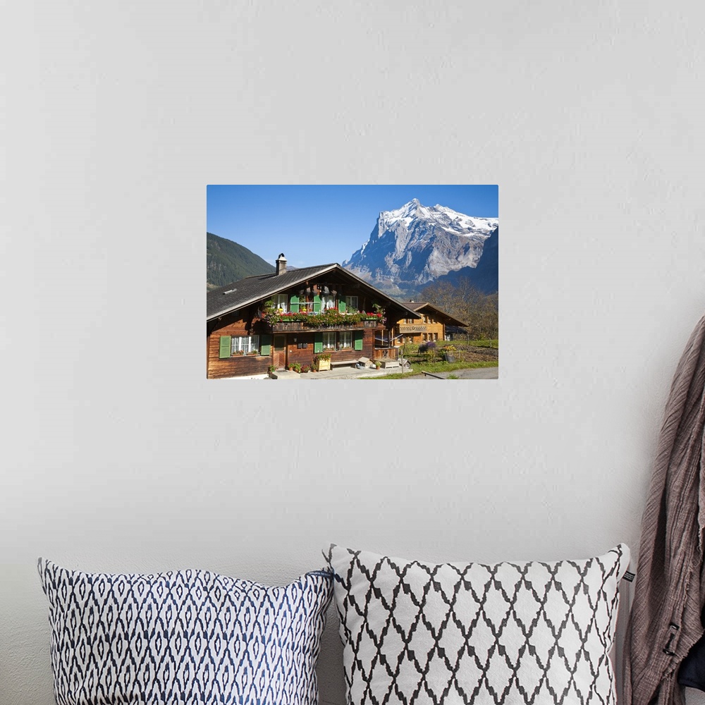A bohemian room featuring Traditional Houses, Wetterhorn