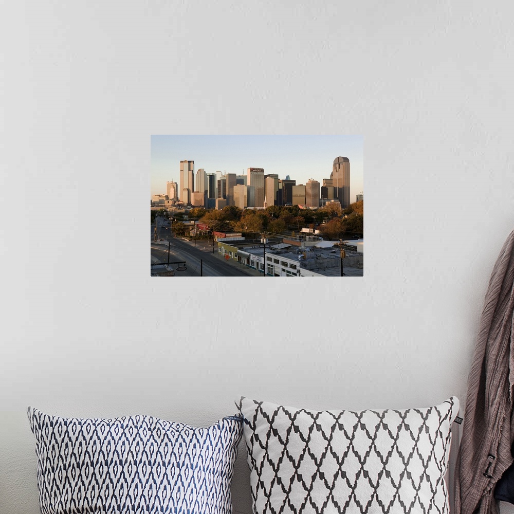 A bohemian room featuring Skyscraper in a city at dawn from the Northeast , Dallas, Texas