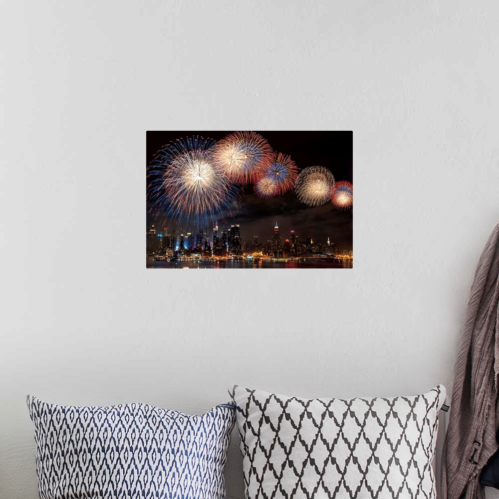 A bohemian room featuring Macy's July 4th Fireworks At Hudson River