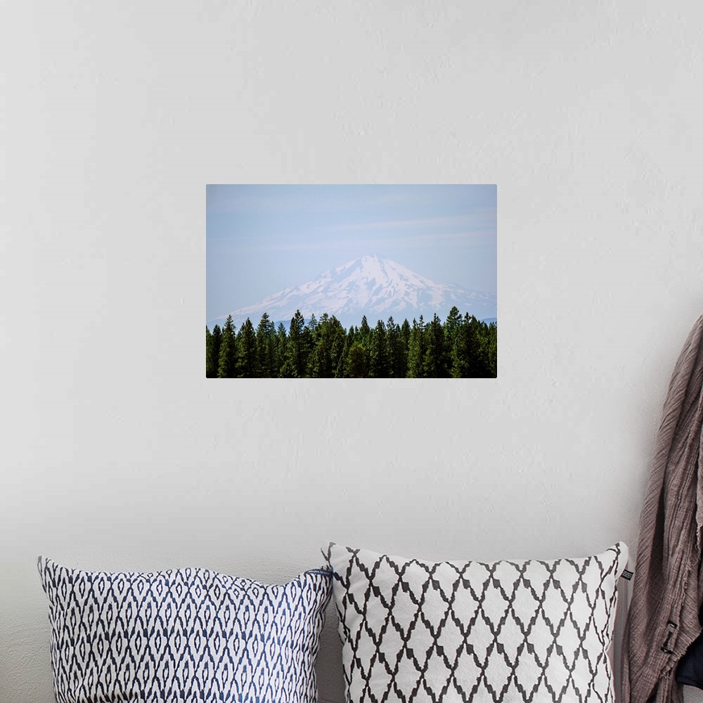 A bohemian room featuring View of a snow capped mountain near Lake Tahoe in California and Nevada.