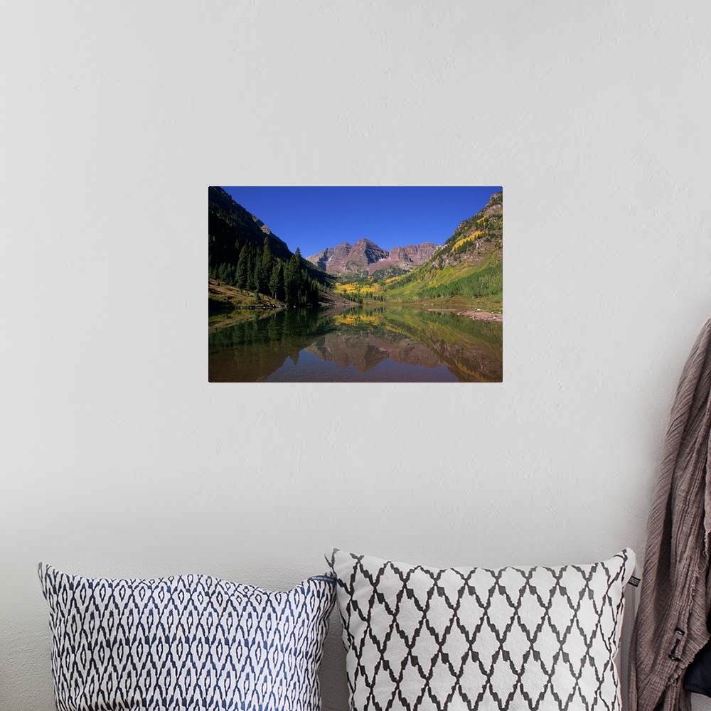 A bohemian room featuring Maroon Bells, Aspen, Colorado, United States of America, North America