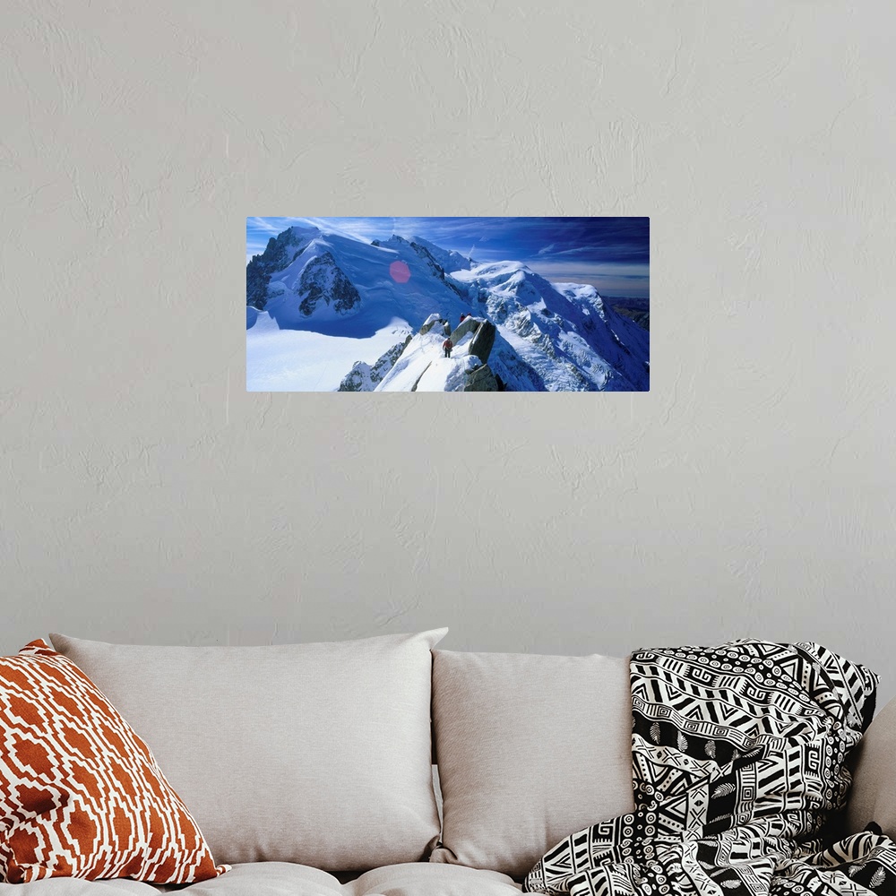 A bohemian room featuring France, Rhone-Alpes, Mont-Blanc and alpinists
