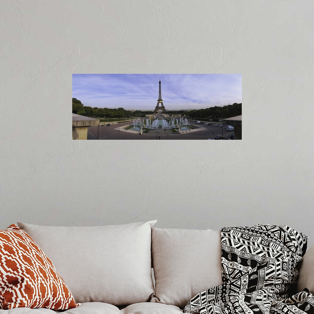 A bohemian room featuring Fountain in front of a tower, Eiffel Tower, Paris, France