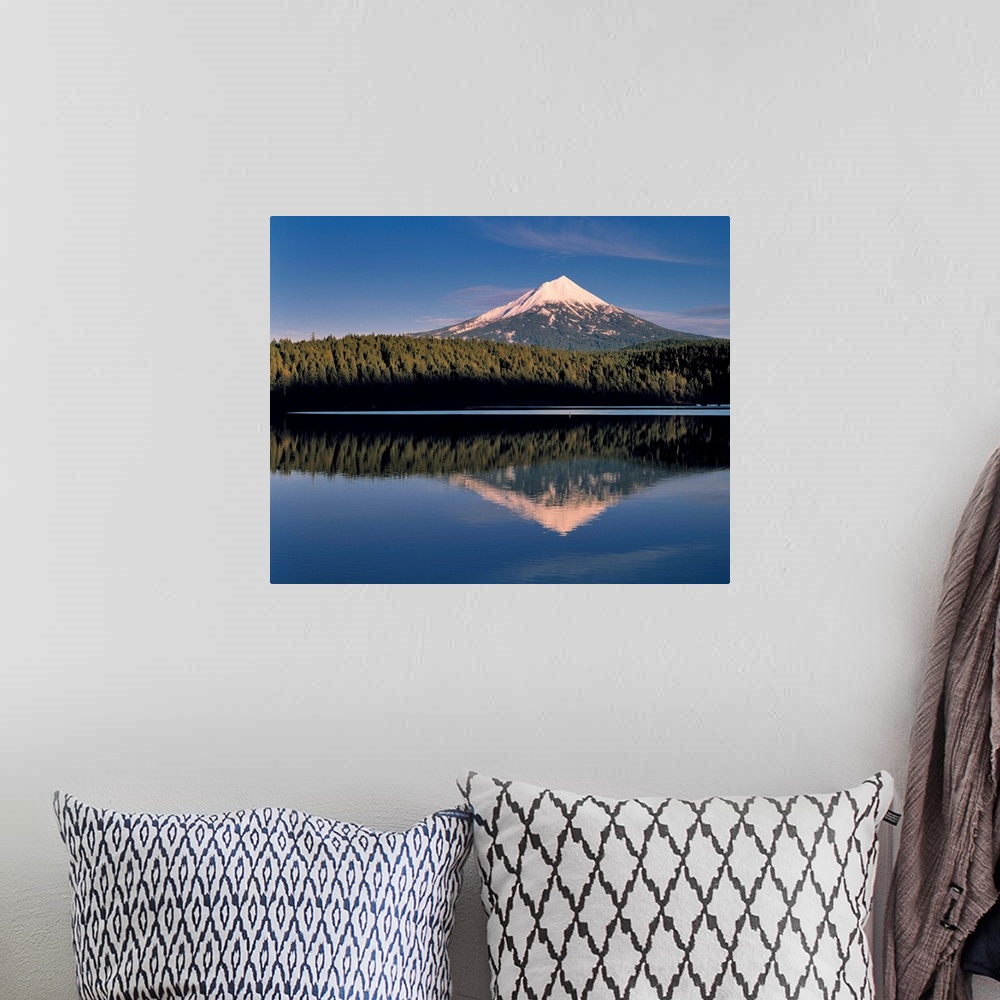 A bohemian room featuring The dormant volcano, Mt McLoughlin, is at the south end of the Cascades Range of Oregon.
