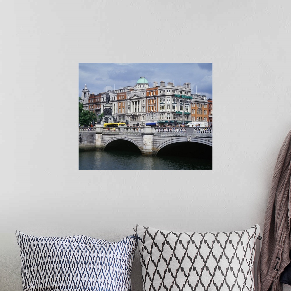 A bohemian room featuring Ireland, Dublin, O'Connell Bridge