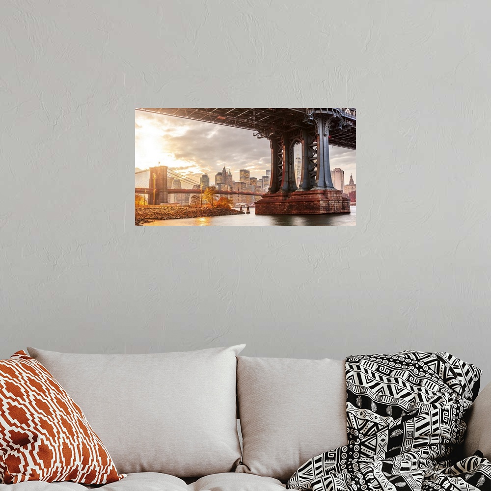 A bohemian room featuring USA, New York City, East River, Manhattan, Lower Manhattan, Manhattan Bridge, Manhattan Bridge py...