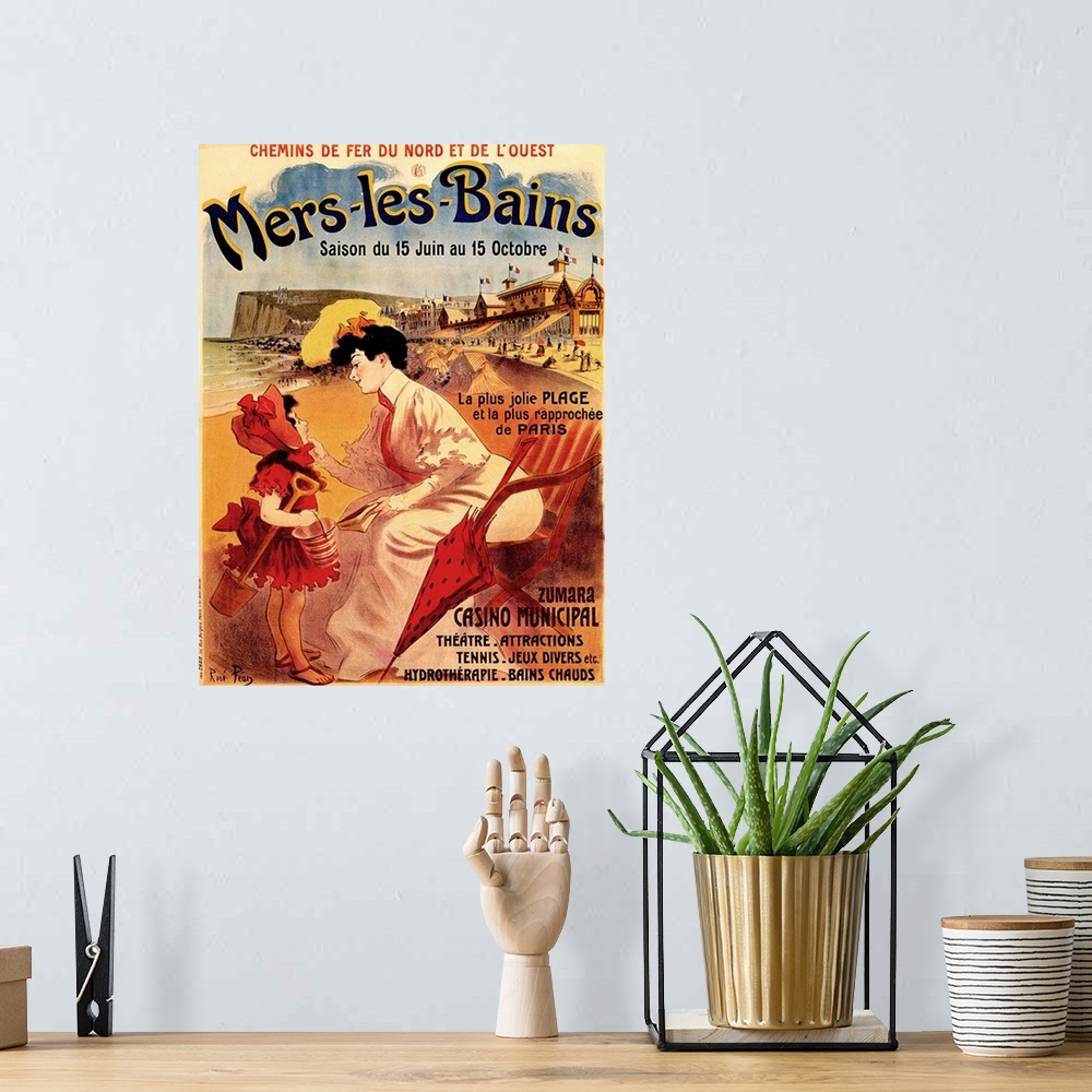 A bohemian room featuring Mers Les Bains