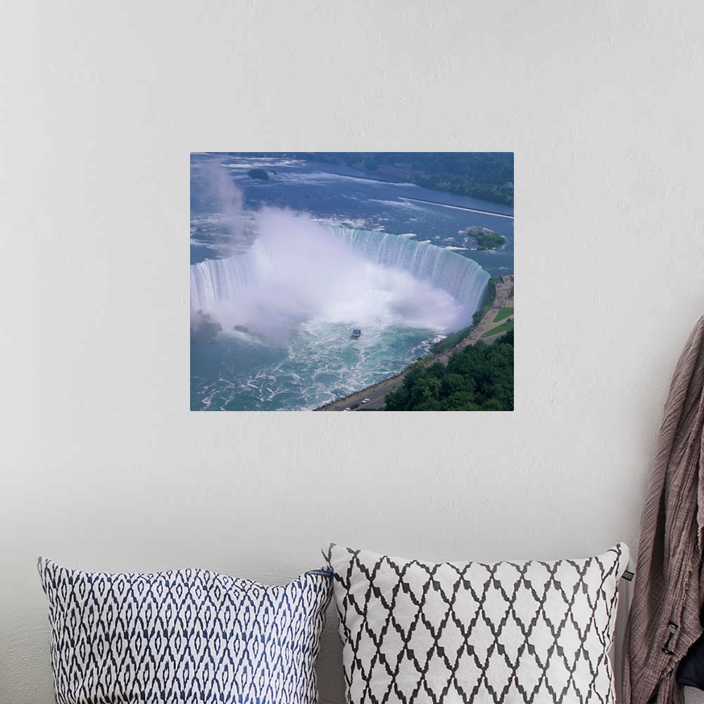 A bohemian room featuring Horseshoe Falls, Niagara Falls, Niagara, Ontario, Canada