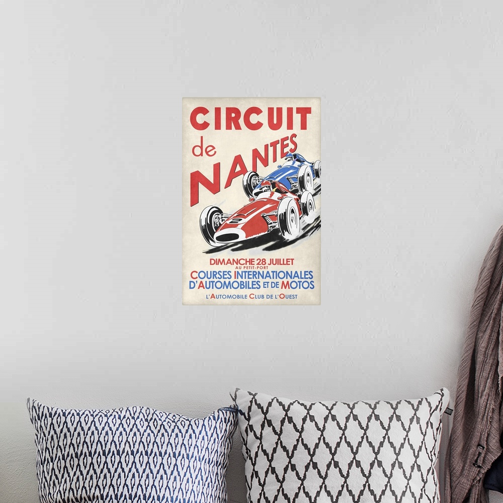 A bohemian room featuring Circuit De Nantes 1946