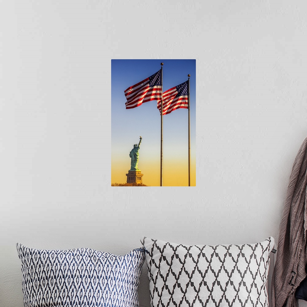 A bohemian room featuring USA, New York City, Manhattan, Lower Manhattan, Liberty Island, Statue of Liberty and American Flags