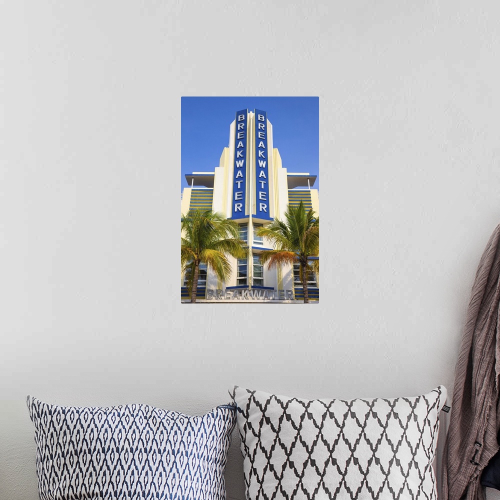 A bohemian room featuring U. S. A, Miami, Miami Beach, South Beach, Ocean Drive, Breakwater Hotel.