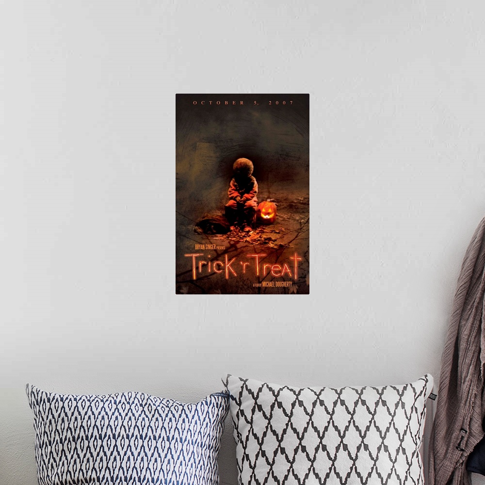 A bohemian room featuring Trick 'r Treat - Movie Poster