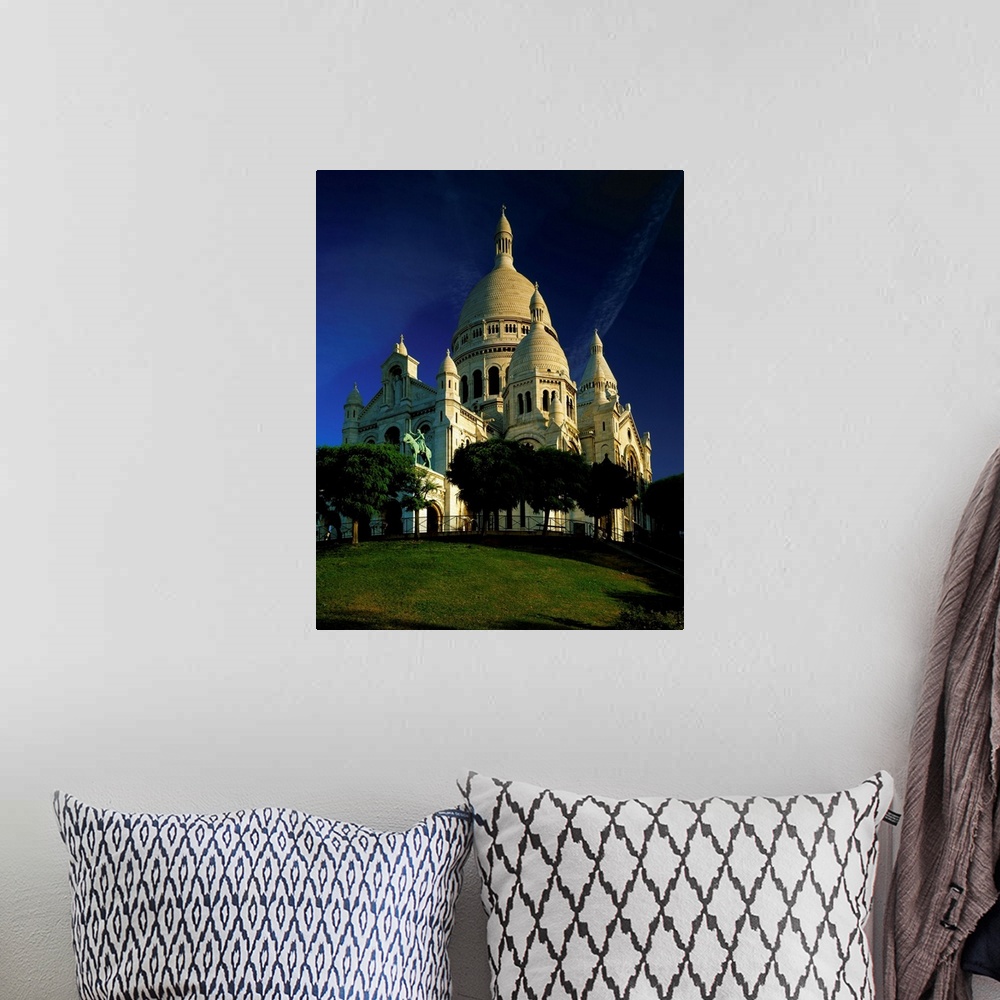 A bohemian room featuring France, Paris, Montmartre, Sacre Coeur