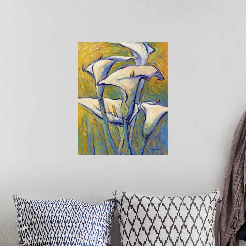 A bohemian room featuring A vertical contemporary painting of a bouquet of white lilies.