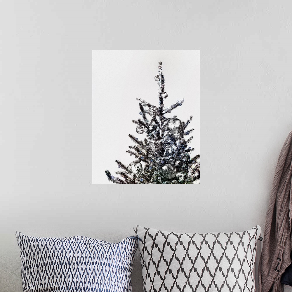 A bohemian room featuring Disco Christmas Tree l
