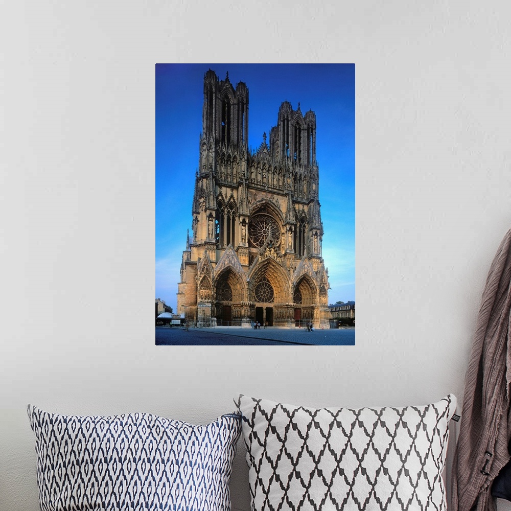 A bohemian room featuring France, Champagne-Ardenne, Champagne, Reims, Notre-Dame de Reims cathedral