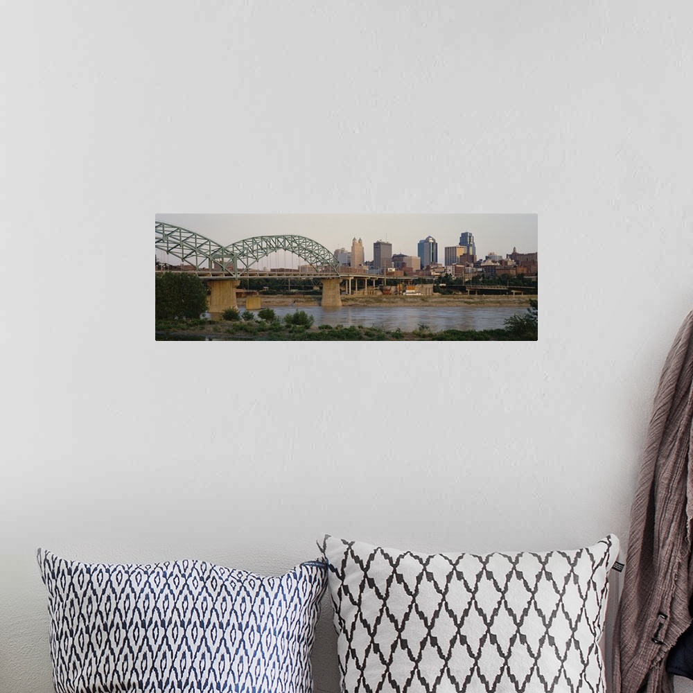 A bohemian room featuring Bridge across the river, Kansas City, Missouri