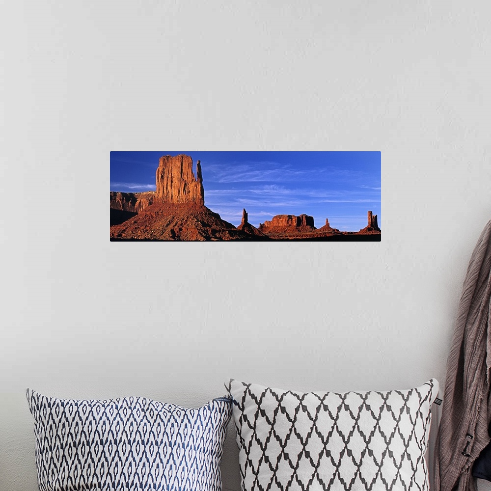 A bohemian room featuring Buttes in the desert, Monument Valley, Utah