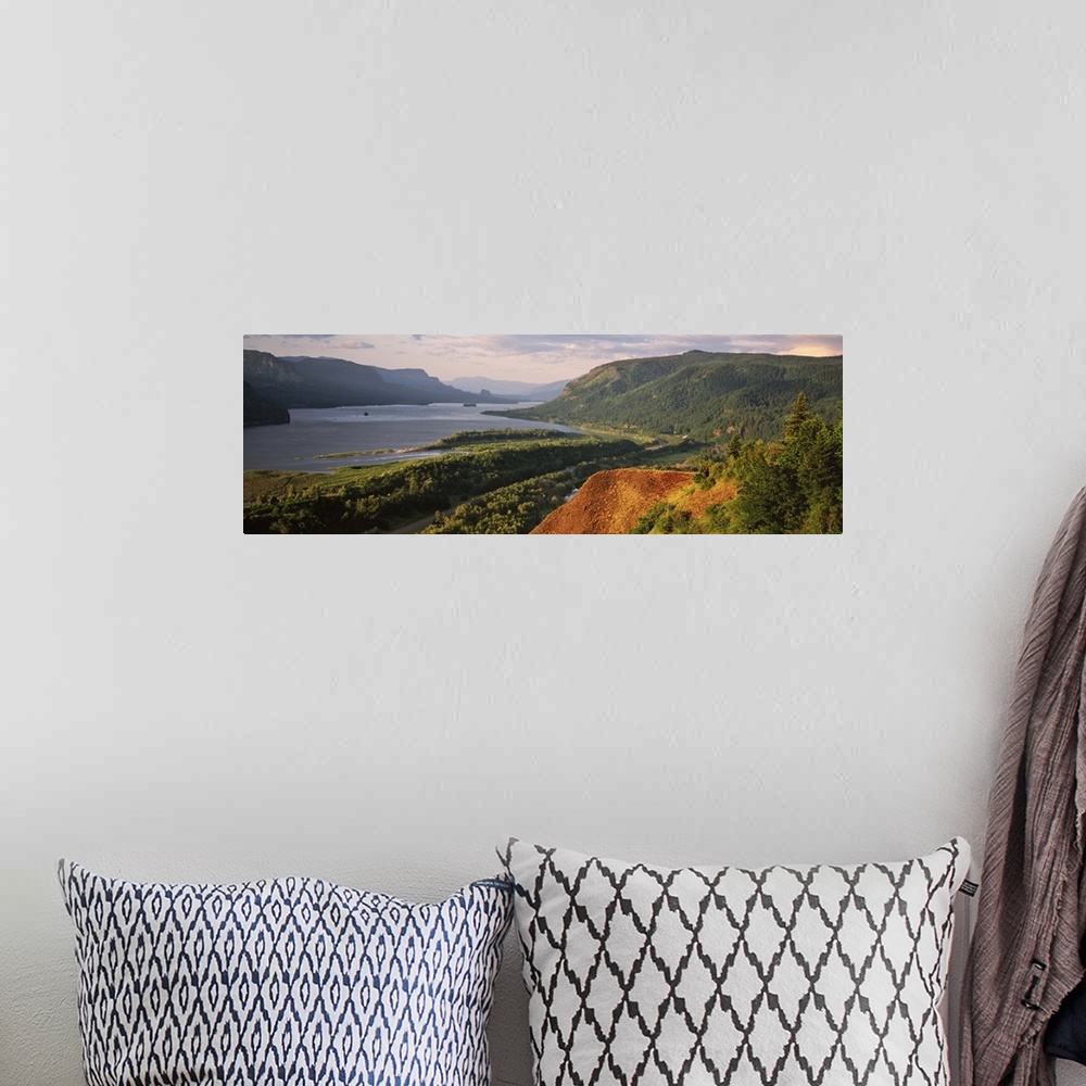 A bohemian room featuring Oregon, Columbia River Gorge, River flowing through the valley