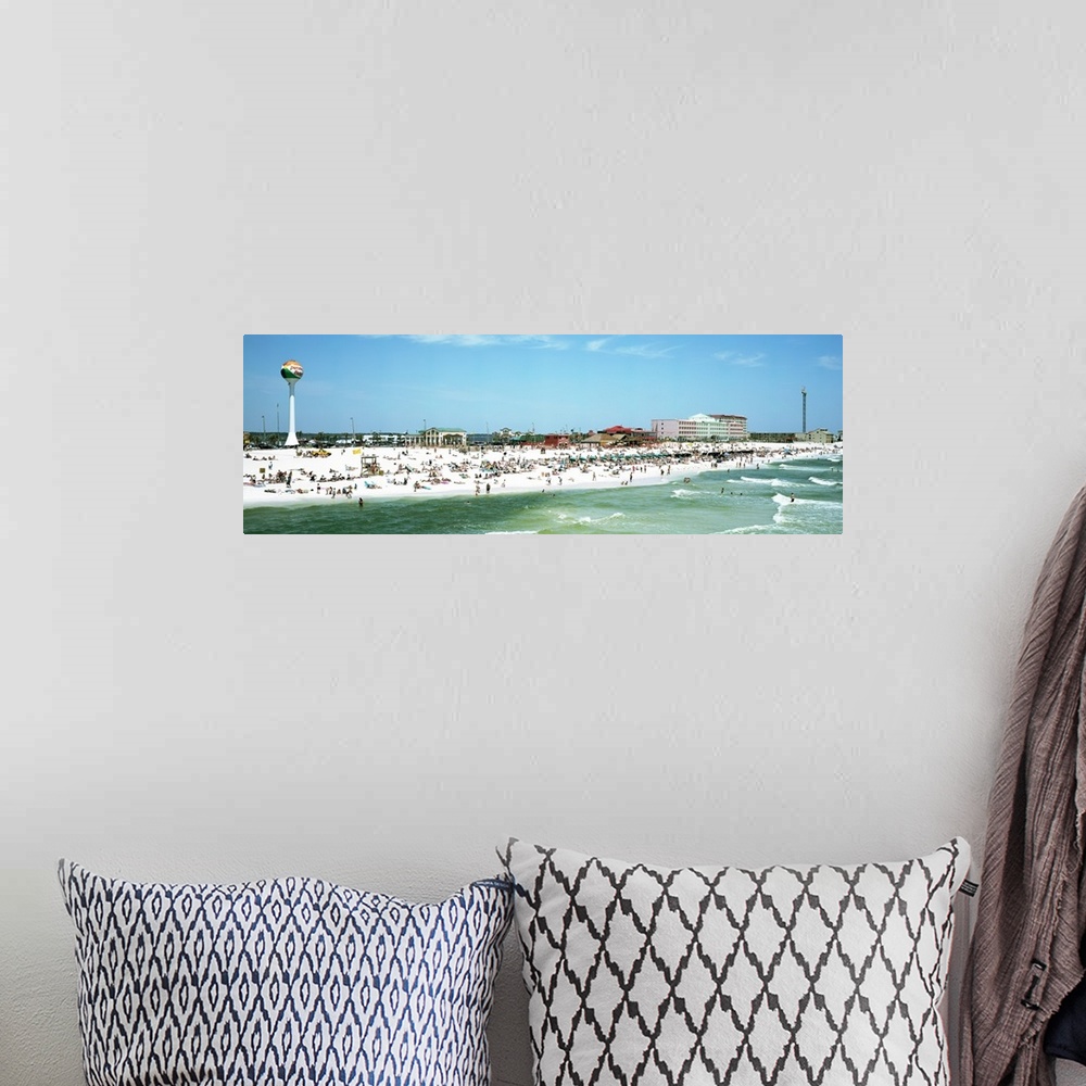 A bohemian room featuring Tourists on the beach Pensacola Escambia County Florida
