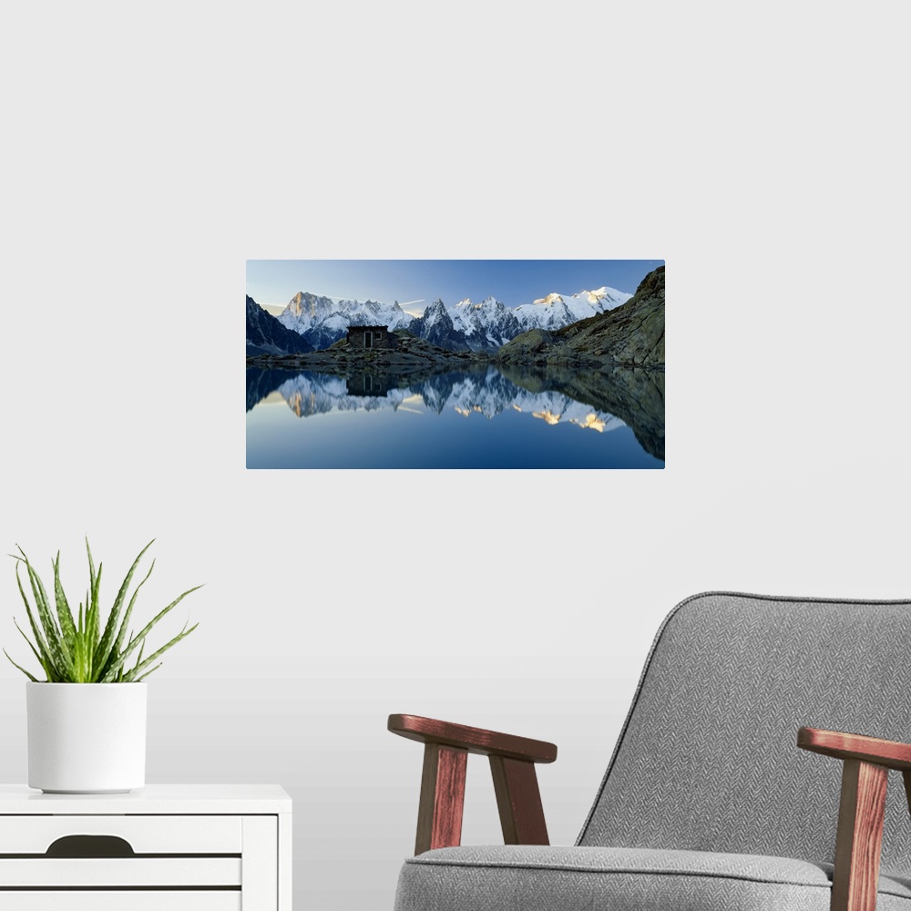 A modern room featuring France, Rhone-Alpes, Savoie, Haute Savoie, Mont Blanc, Lac Blanc