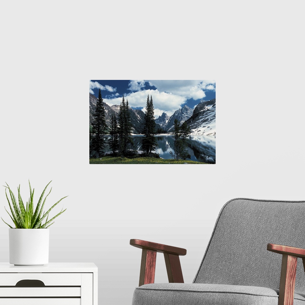 A modern room featuring Grand Teton National Park , Wyoming