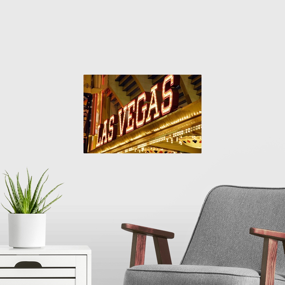 A modern room featuring Las Vegas sign