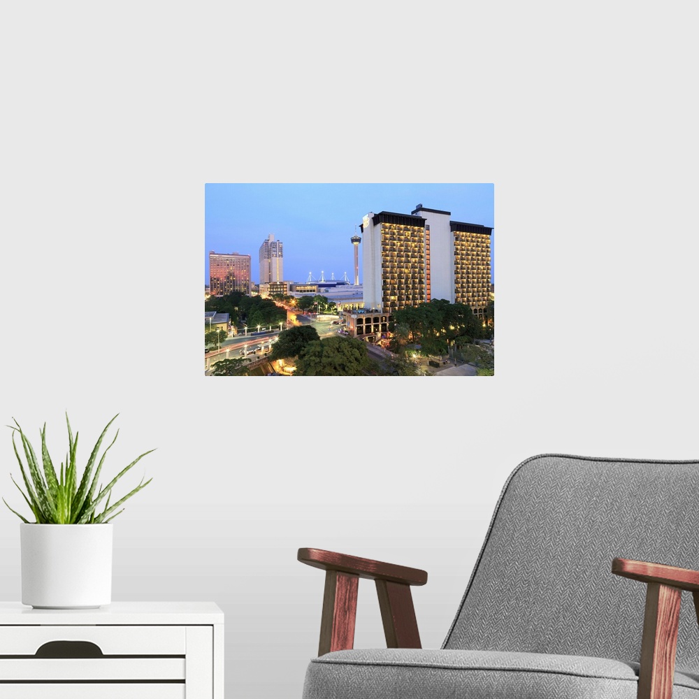 A modern room featuring Downtown skyline, San Antonio, Texas