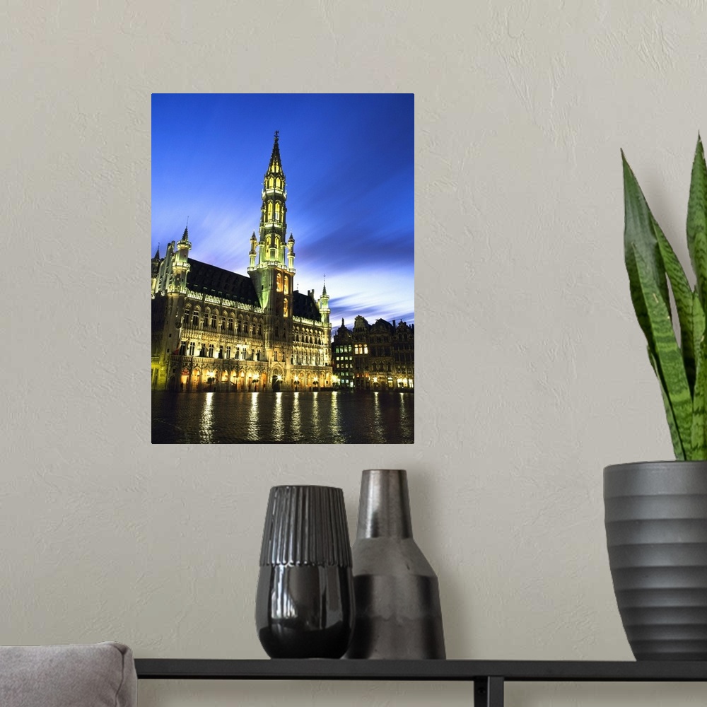A modern room featuring Hotel De Ville And Grand Place