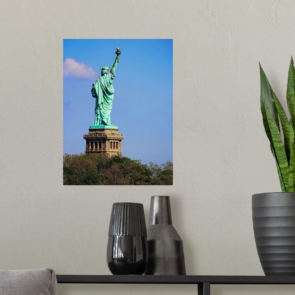 A modern room featuring Statue Of Liberty Closeup