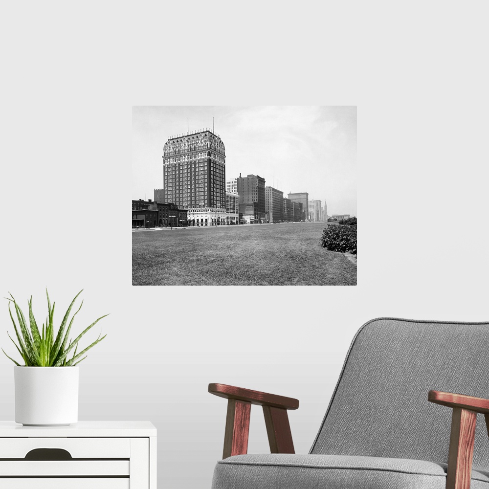 A modern room featuring Vintage photograph of Michigan Avenue and Grant Park, Chicago, Illinois