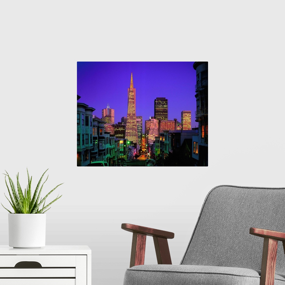 A modern room featuring US, California, San Francisco, skyline and Transamerica Pyramid