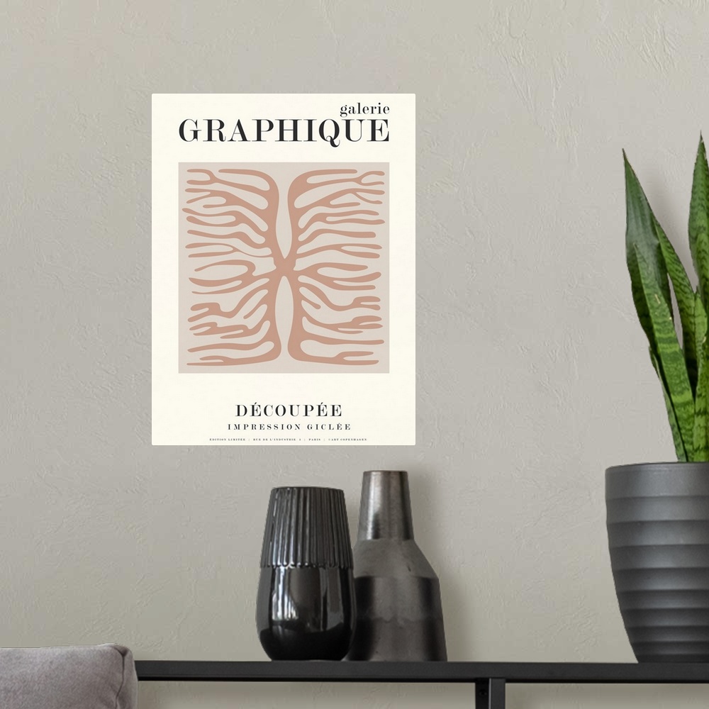 A modern room featuring Graphique 9