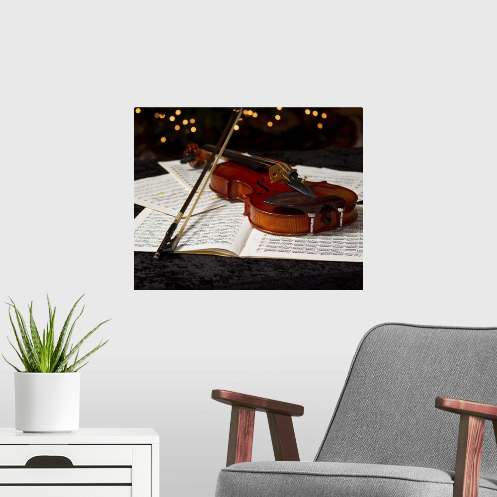 A modern room featuring Violin With Bokeh
