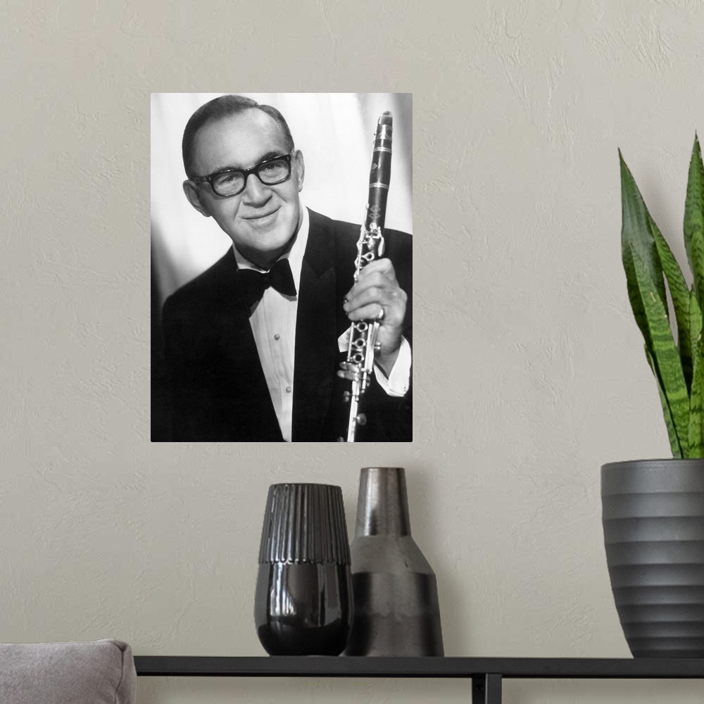 A modern room featuring American clarinetist. Photograph, 20th century.