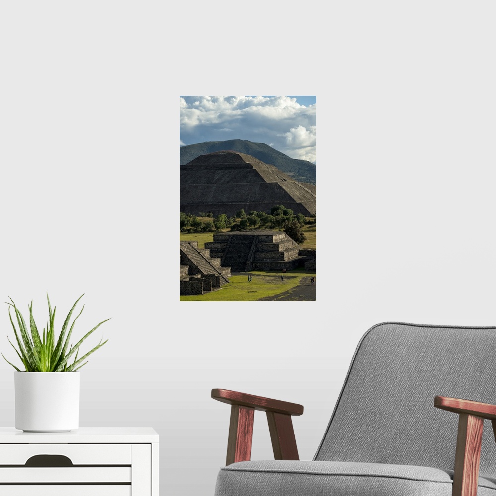 A modern room featuring Mexico, Teotihuacan, Pyramids.