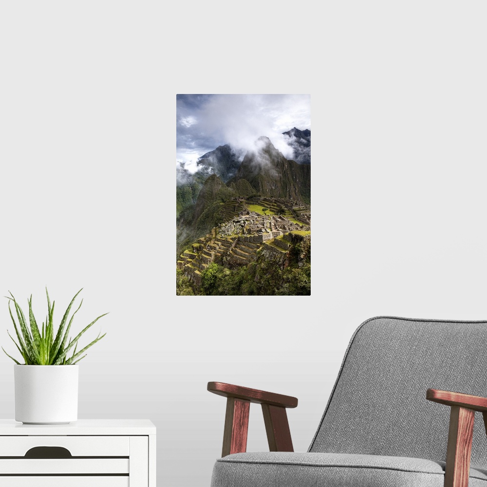 A modern room featuring Machu Picchu Sunny Class