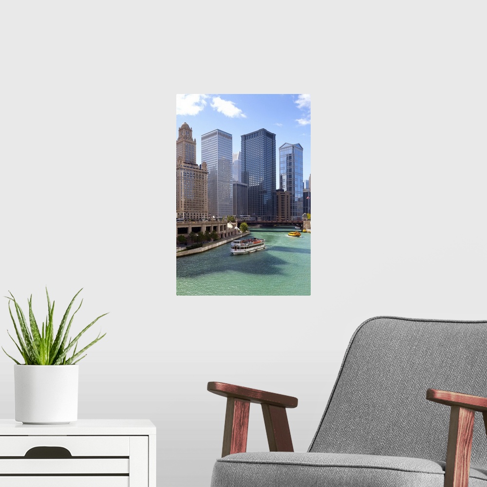 A modern room featuring Tourist boat on the Chicago River, Chicago, Illinois