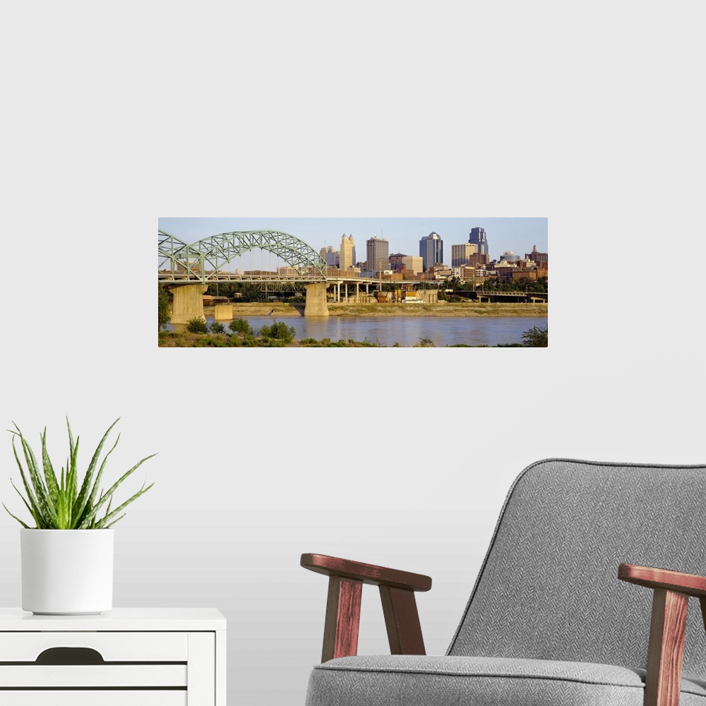 A modern room featuring Bridge over a river, Kansas city, Missouri